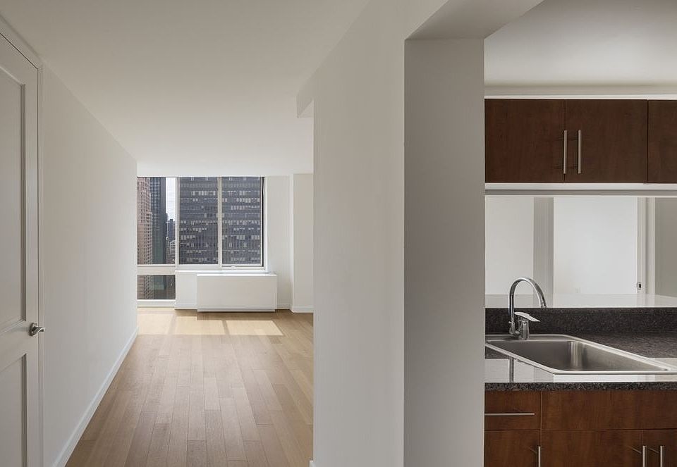 1st image of 260 W 54th St APT 41J