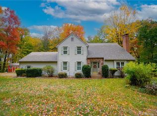 284 Hoop Pole Hill Rd, Woodbury, CT 06798