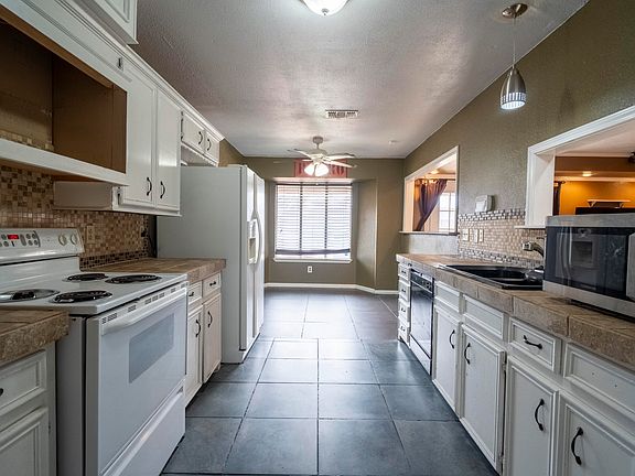 3rd image of 3305 86th St