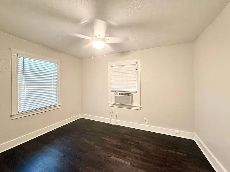 119 Oak Dr — Photo 13