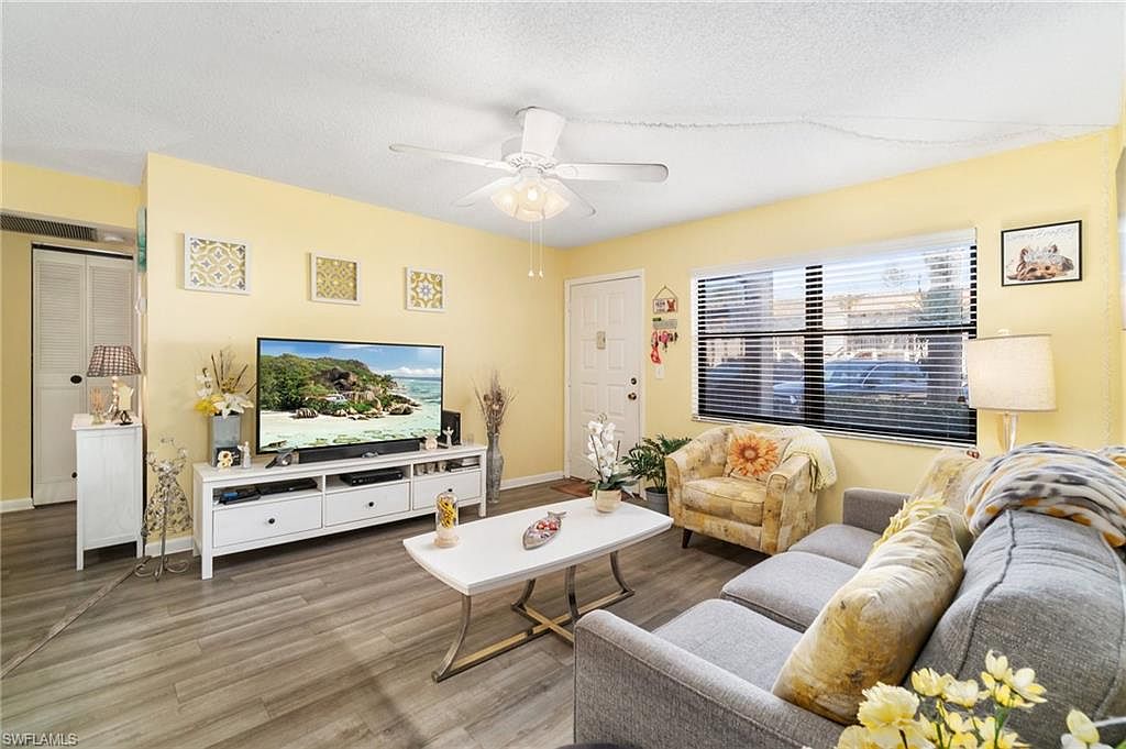 4363 27th Ct SW #2-103