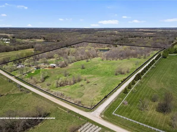 46742 E 192nd St, Richmond, MO 64085