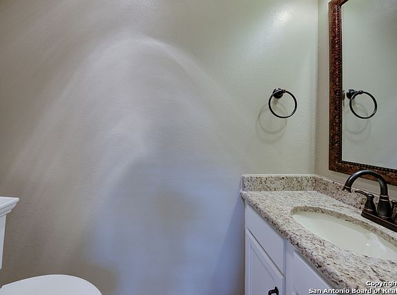 4th image of 8103 N New Braunfels Ave APT 18