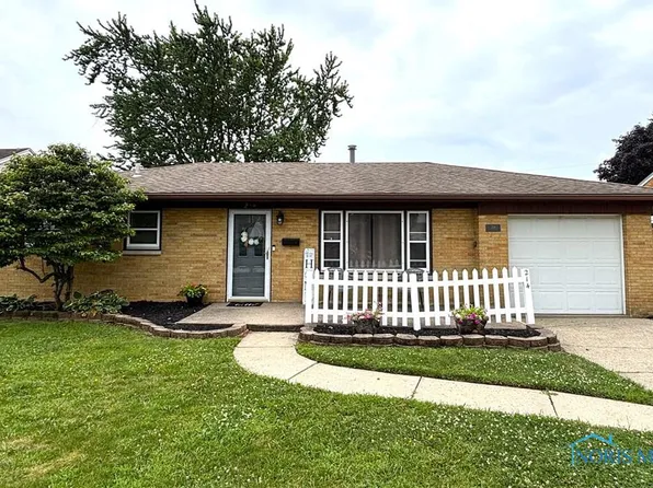 214 Raymond St, Walbridge, OH 43465