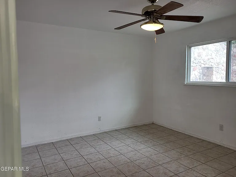 806 Cortijo Dr — Photo 29