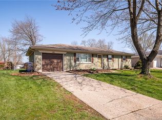826 Iowa St, Sellersburg, IN 47172