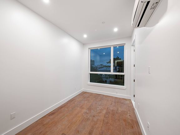 4th image of 1493 Dekalb Ave #1E