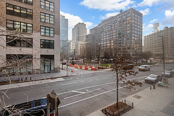 Rented by Douglas Elliman | media 8