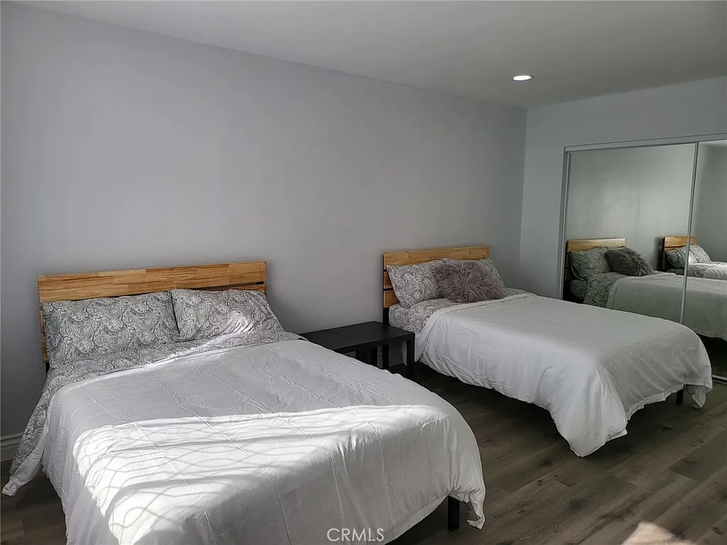 4 bed, 1650 sqft, $4,150 — Photo 2