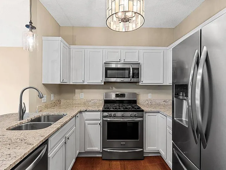 3644 Abercrombie Ln — Photo 11