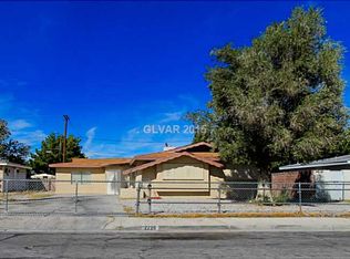 2220 Holly Ave, Las Vegas, NV 89106