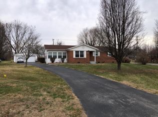 901 W 7th St, Beaver Dam, KY 42320