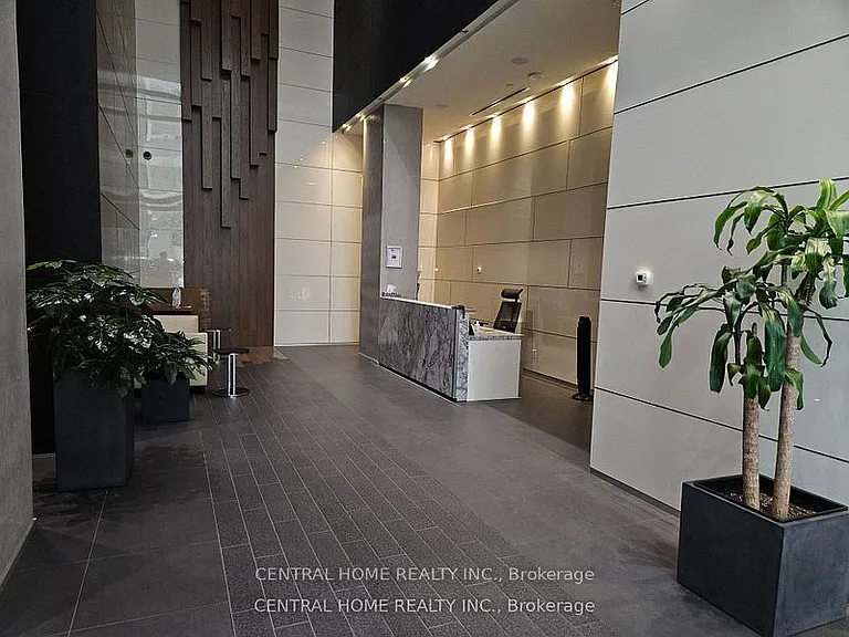 15 Grenville St #2603 — Photo 3