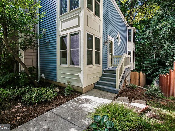 2nd image of 11194 Silentwood Ln