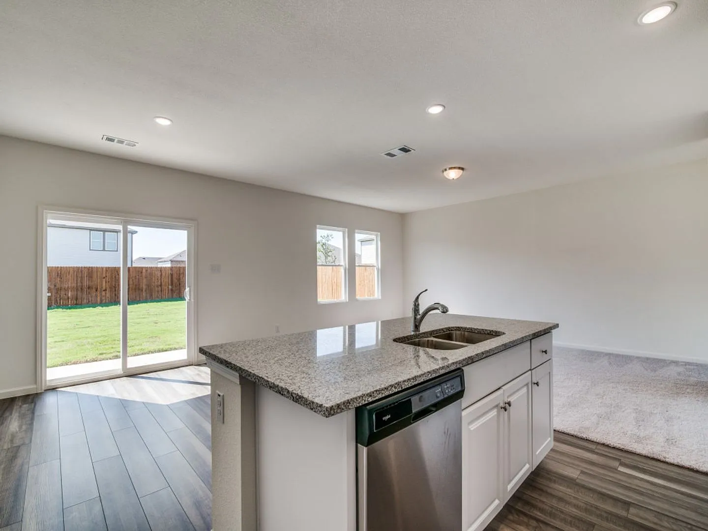 4 Bedroom, 3 Bath home in Forney's Windmill Farms Development For Lease! — Photo 3