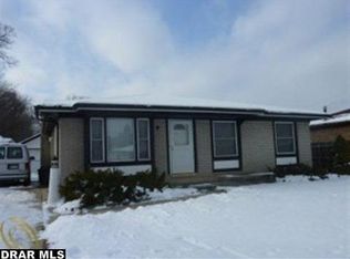 15734 Gulley Ave, Taylor, MI 48180