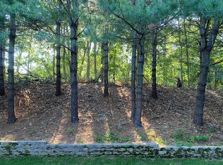 15 Parkside Dr, Jamesburg, NJ