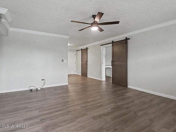 2nd image of 645 Union St