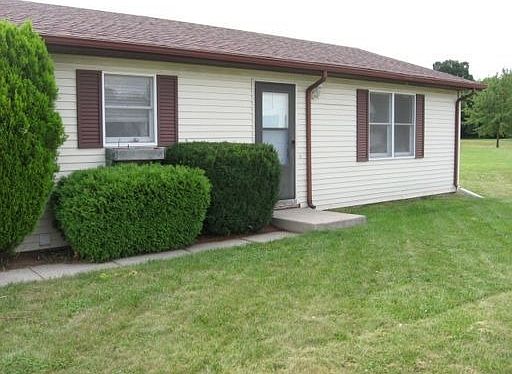 1st image of 1729 Graceland Ct APT B*