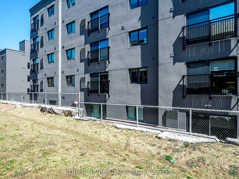 1630 Hetherington Dr #4 — Photo 33