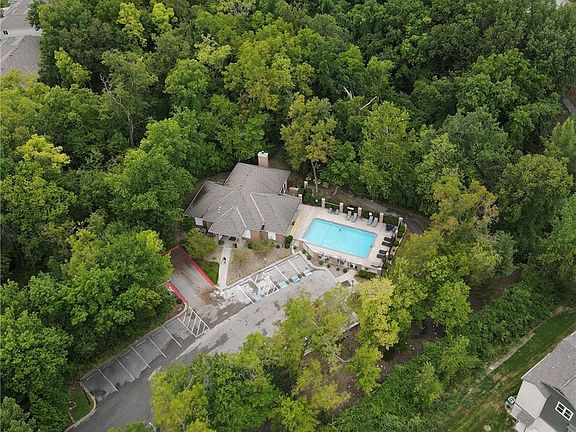 4th image of 4427 S Davidson Dr
