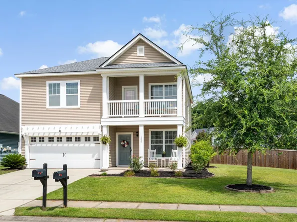 200 Topsaw Ln, Moncks Corner, SC 29461