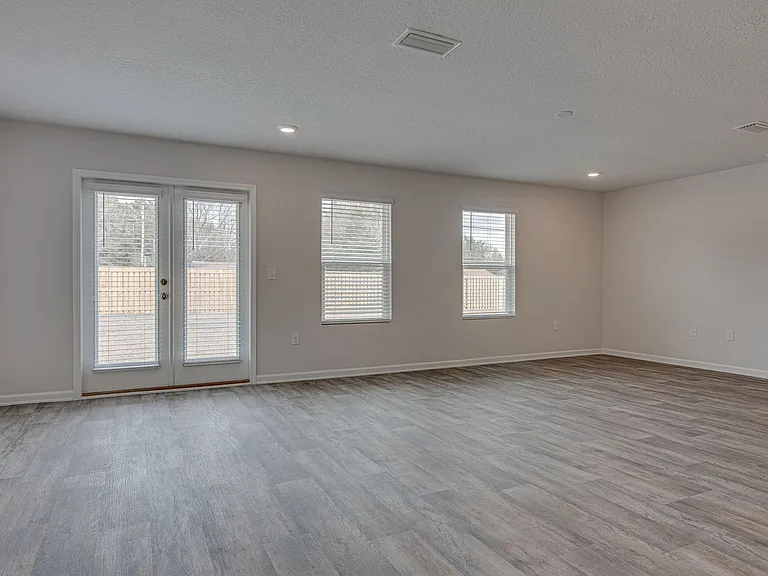 5797 Guinevere Ln — Photo 6