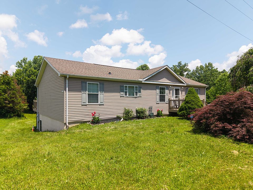1st image of 80 William Ct
