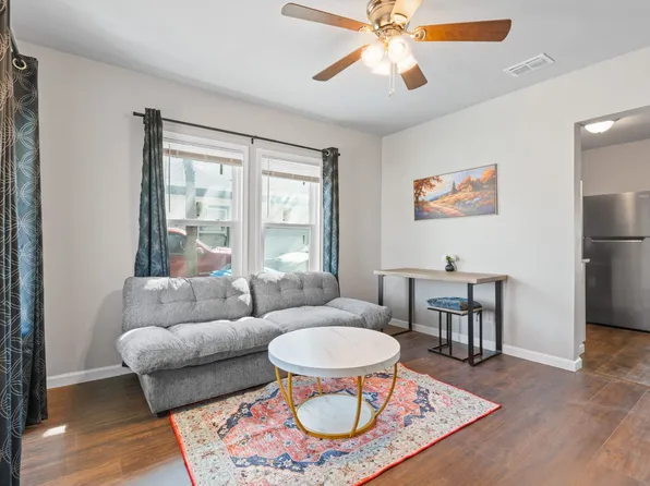 1004 E Powell Ave, Fort Worth, TX