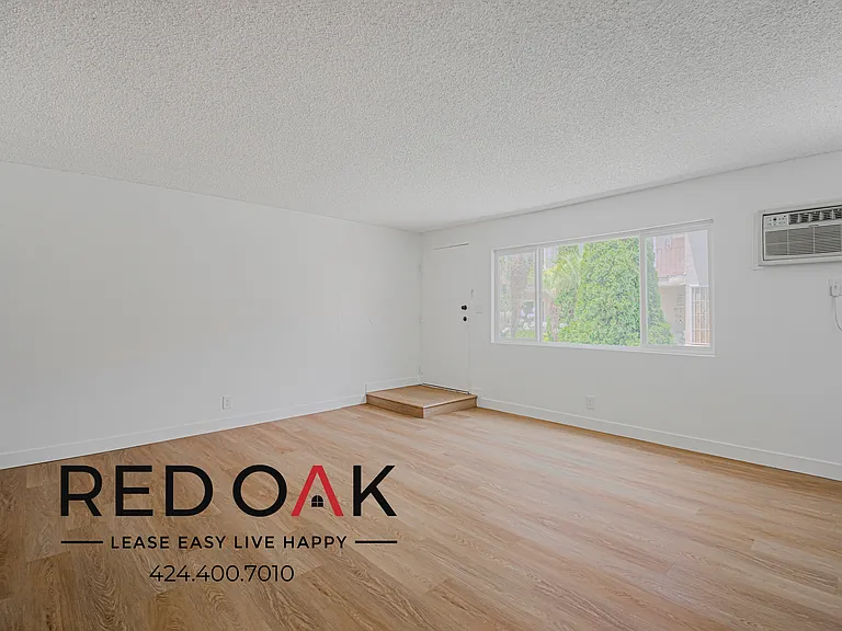 11051 Barnwall St #4 — Photo 5
