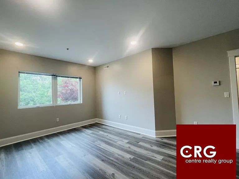 330 Pleasant St #249 — Photo 3