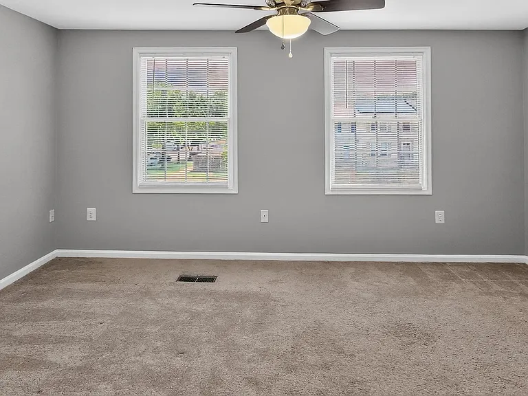 3591 Laurel View Ct — Photo 28