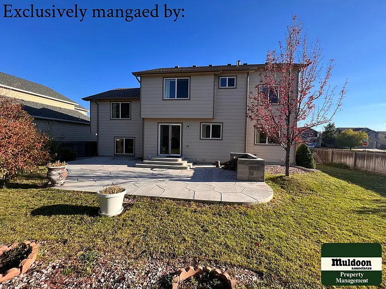 5807 Poudre Way — Photo 6