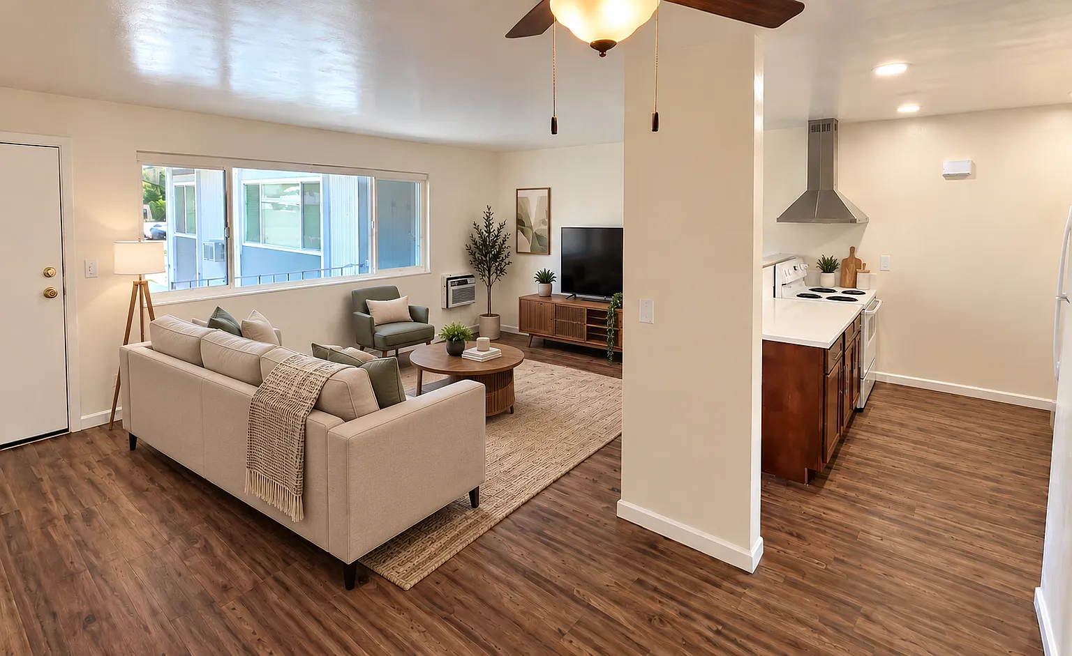 1304 Roxanne Dr - 13 — Photo 1