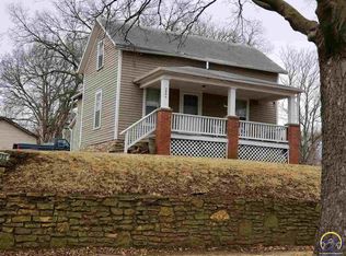 2005 SW Fillmore St, Topeka, KS 66604