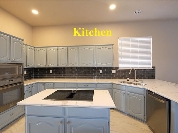 4th image of 4606 Clay Dr
