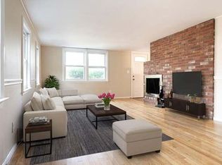 15 Pleasant St, Lexington, MA 02421