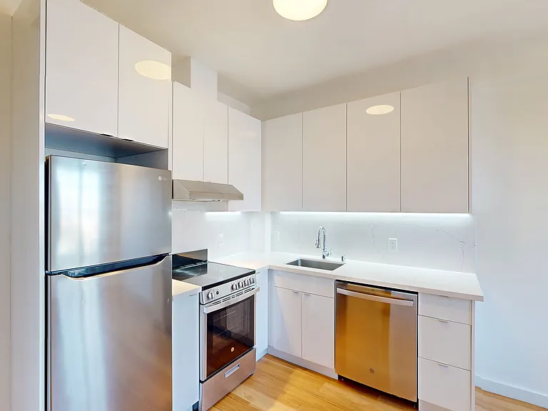 555 Buena Vista Ave W #503 — Photo 10