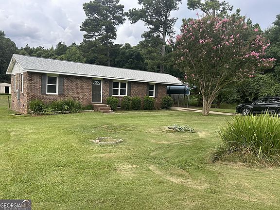 2nd image of 330 Elder Rd
