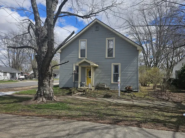 136 Delaware St, Shirley, IN 47384
