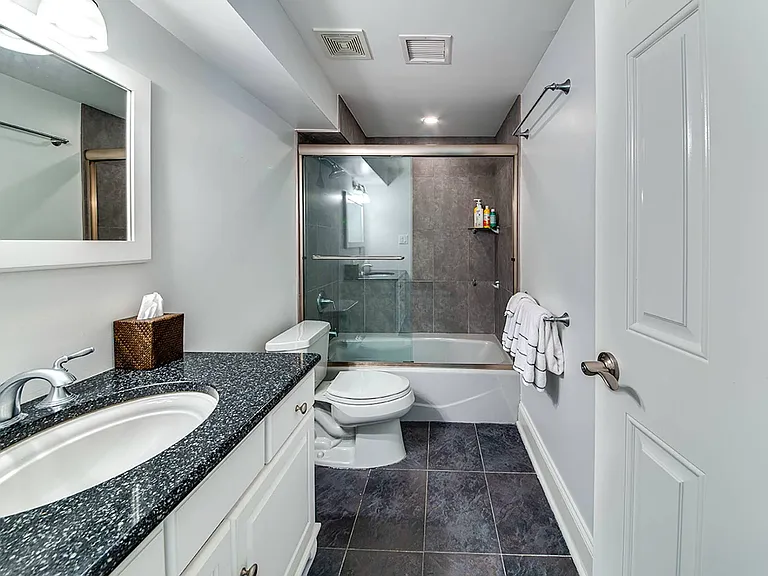 23 Hedges Banks Dr — Photo 20