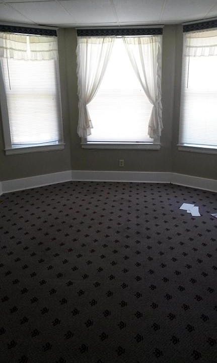 2nd image of 301 N 9th St Ste B