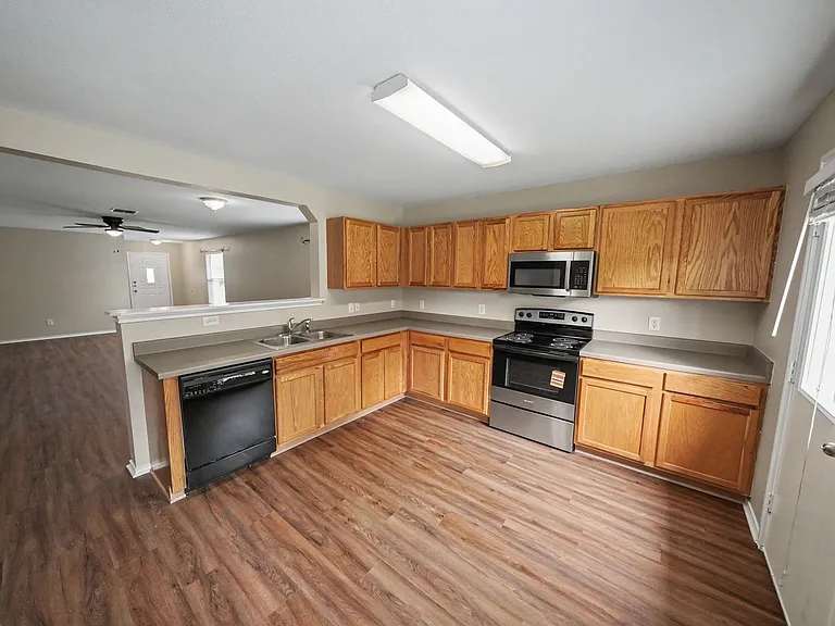 11114 Hillsdale Loop — Photo 12
