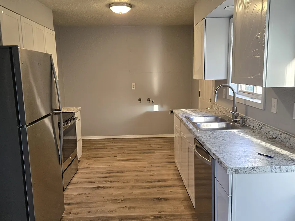 1607 Filbert St #1607