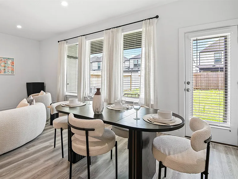 3208 Rainwood Gate Dr — Photo 15