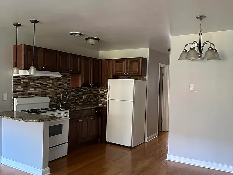 8506-2 Waukegan Rd #8506-2 — Photo 1
