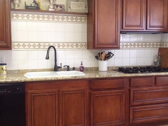 5th image of 22320 Valerio St