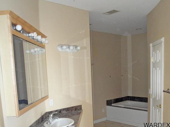 3rd image of 21407 N Palm Desert Dr