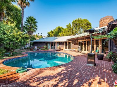 1643 Woods Dr, Los Angeles, CA, 90069