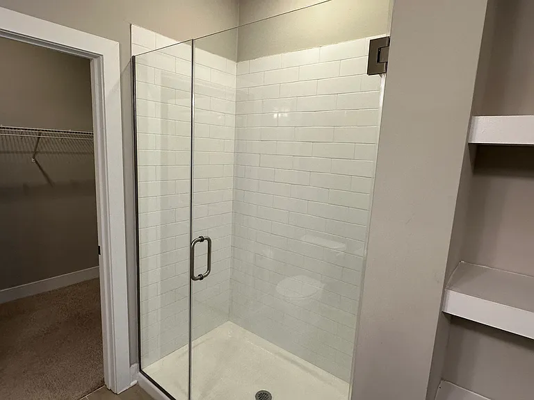 Primary shower